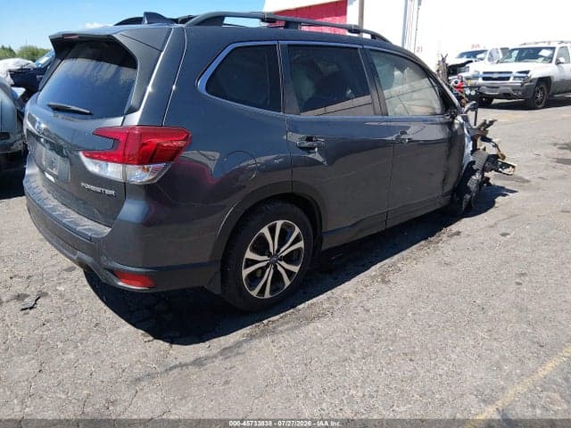 2021 SUBARU FORESTER LIMITED 4