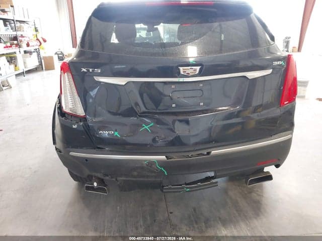 2017 CADILLAC XT5 LUXURY 6
