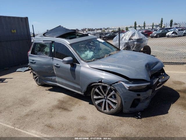 2023 VOLVO XC60 B5 ULTIMATE BRIGHT THEME 1