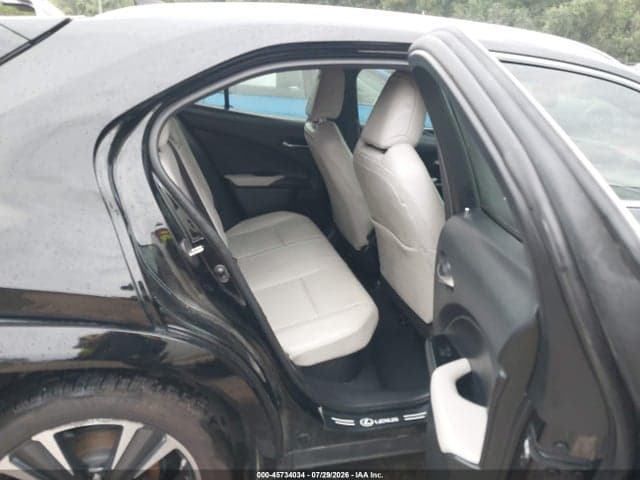 2022 LEXUS UX 250H 8