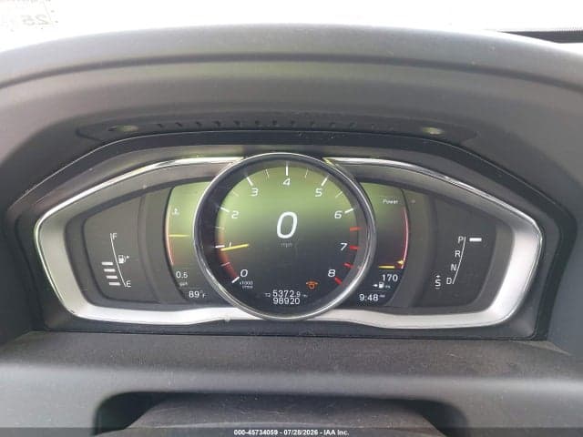 2017 VOLVO XC60 T6 DYNAMIC 7