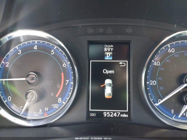 2018 TOYOTA COROLLA XLE 15