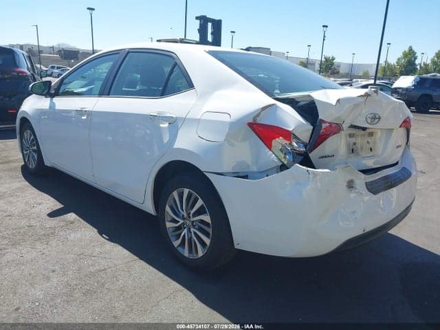 2018 TOYOTA COROLLA XLE 3
