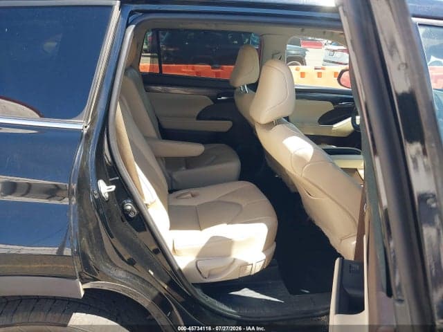 2021 TOYOTA HIGHLANDER PLATINUM 8