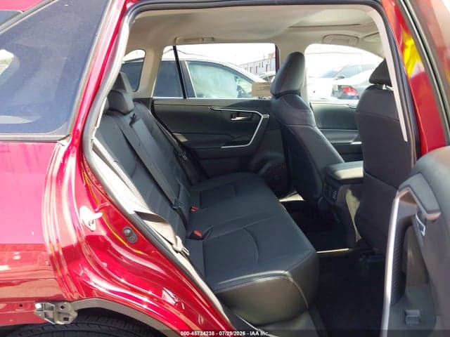 2025 TOYOTA RAV4 XLE PREMIUM 8