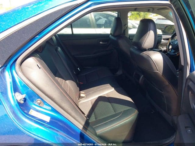 2017 TOYOTA CAMRY SE 8