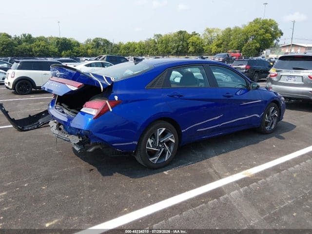 2025 HYUNDAI ELANTRA SEL SPORT 4