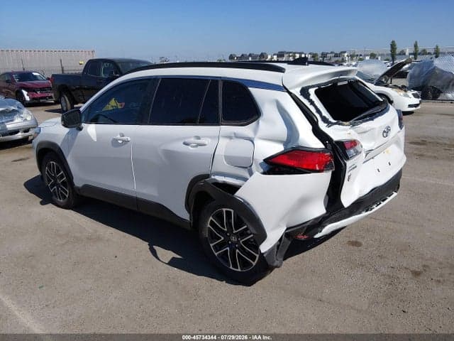 2026 TOYOTA COROLLA CROSS XLE 3