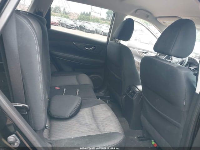 2017 NISSAN ROGUE S 8