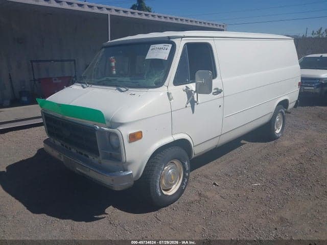1971 CHEVROLET CHEVY VAN 2