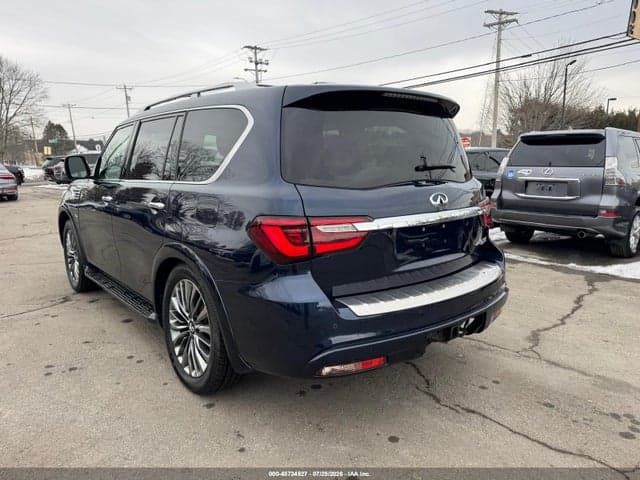 2019 INFINITI QX80 LUXE 3