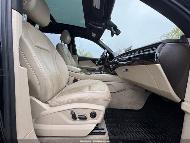 2017 AUDI Q7 3.0T PREMIUM 5