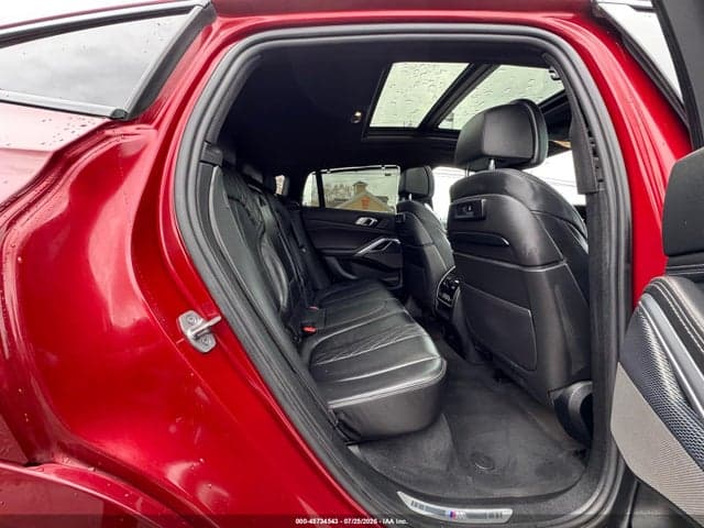 2021 BMW X6 M50I 6