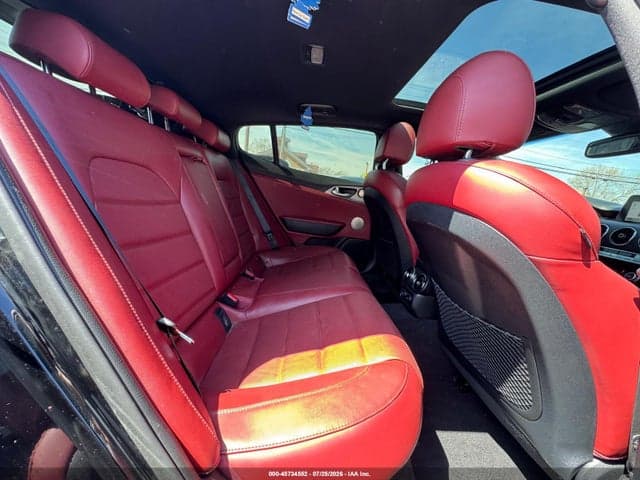 2019 KIA STINGER GT2 6