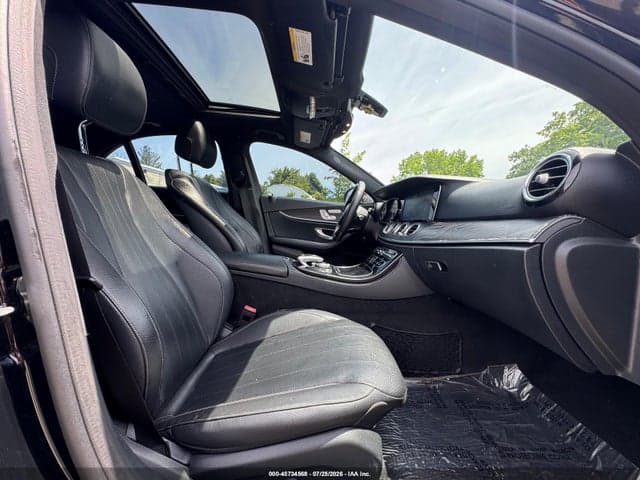 2017 MERCEDES-BENZ E 300 5
