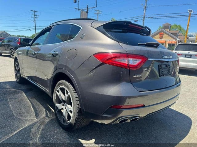 2018 MASERATI LEVANTE S GRANSPORT 3