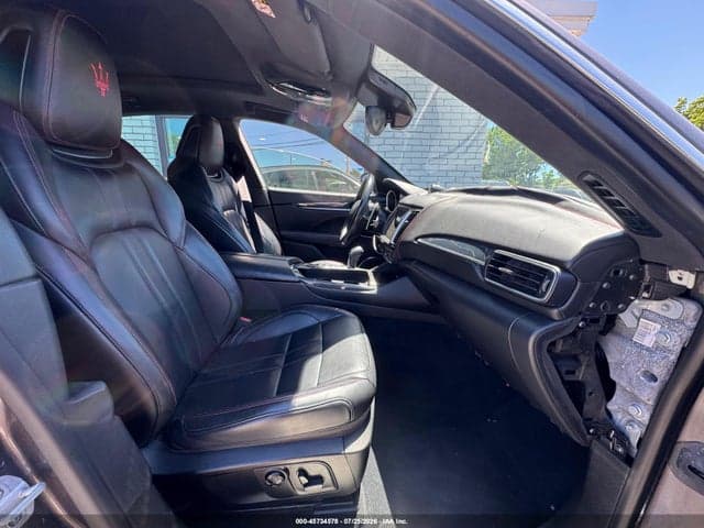 2018 MASERATI LEVANTE S GRANSPORT 5