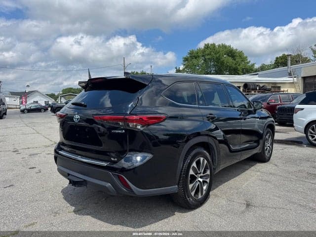 2021 TOYOTA HIGHLANDER HYBRID XLE 4