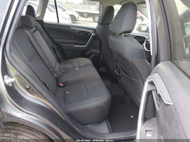 2023 TOYOTA RAV4 LE 8