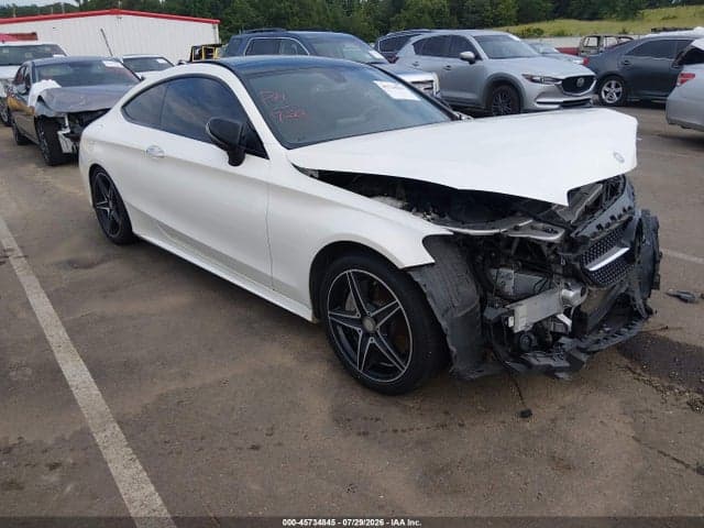 2017 MERCEDES-BENZ C 300 1