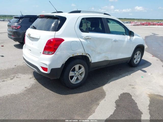 2017 CHEVROLET TRAX LT 4