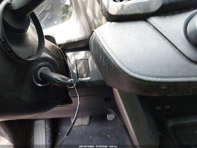 2017 TOYOTA RAV4 LE 11
