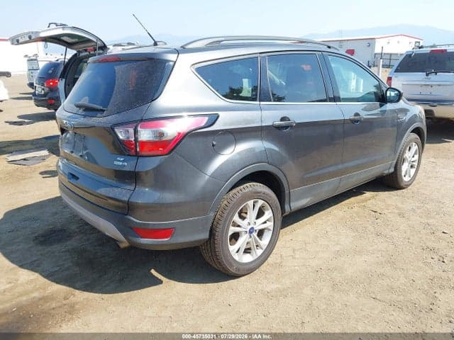 2018 FORD ESCAPE SE 4