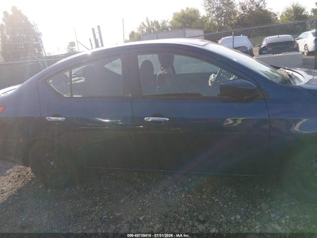 2019 NISSAN VERSA 1.6 SV 14