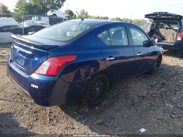2019 NISSAN VERSA 1.6 SV 4
