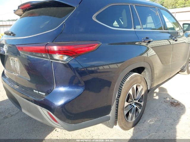 2020 TOYOTA HIGHLANDER XLE 4