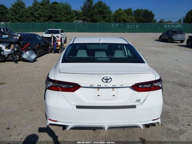 2021 TOYOTA CAMRY SE AWD 14