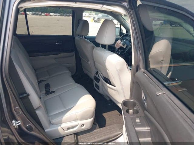 2019 HONDA PILOT TOURING 8