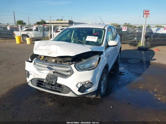 2017 FORD ESCAPE SE 2
