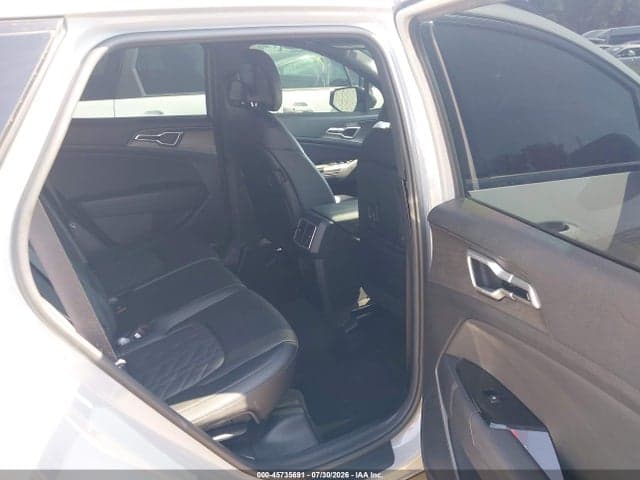 2025 KIA SPORTAGE X-LINE 8