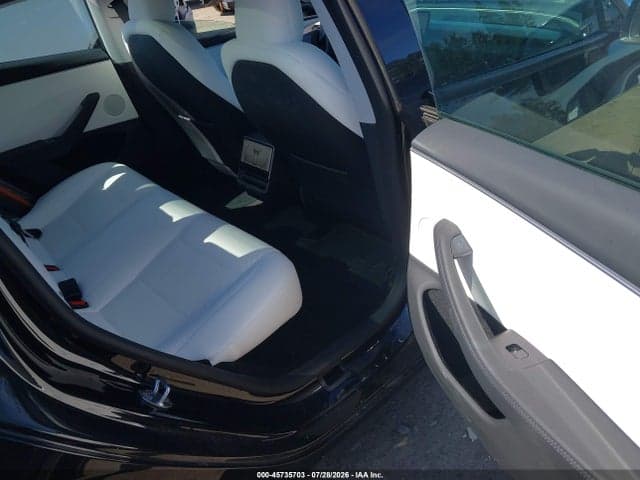 2025 TESLA MODEL 3 LONG RANGE ALL-WHEEL DRIVE 8