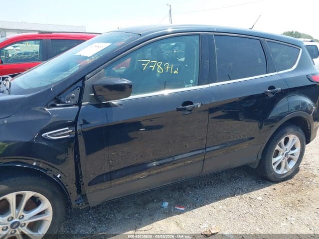 2019 FORD ESCAPE SE 14
