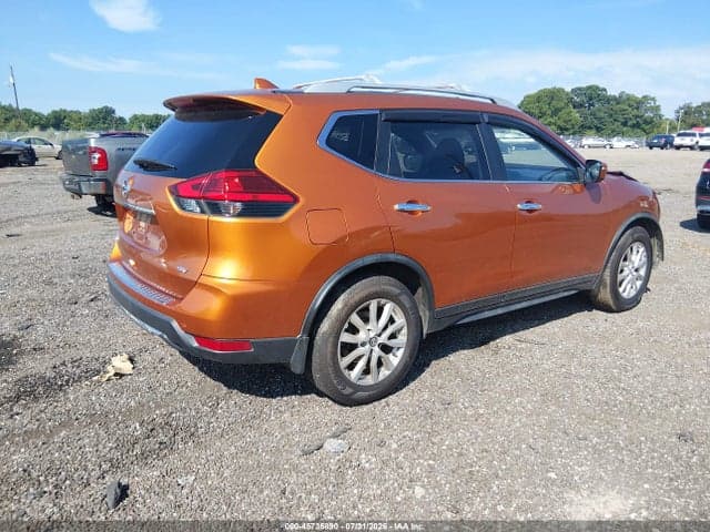 2017 NISSAN ROGUE SV 4