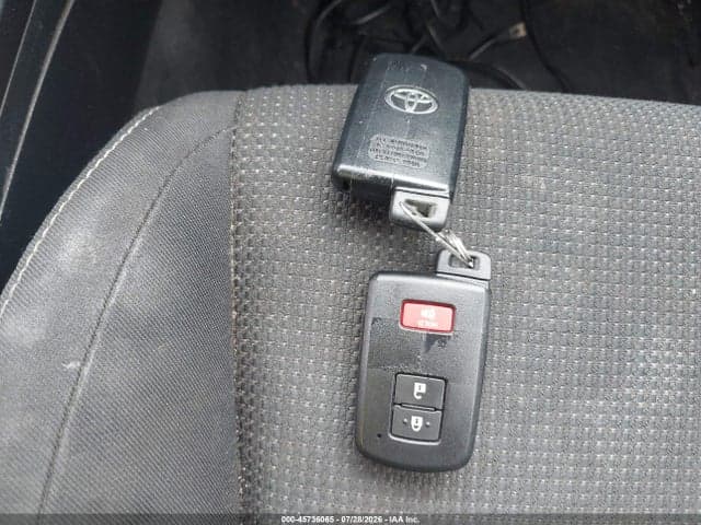 2018 TOYOTA RAV4 HYBRID LE 11