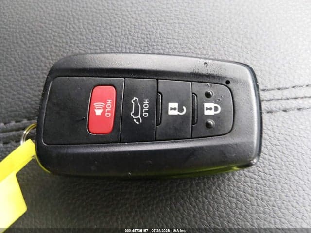 2025 TOYOTA RAV4 HYBRID XLE PREMIUM 11