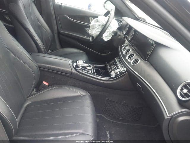 2017 MERCEDES-BENZ E 300 4MATIC 5