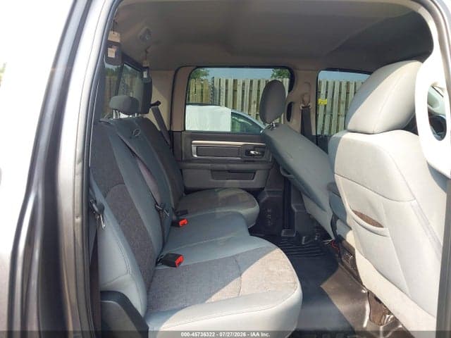 2017 RAM 1500 BIG HORN 4X2 6'4 BOX 8