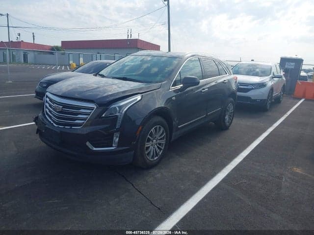 2017 CADILLAC XT5 LUXURY 2