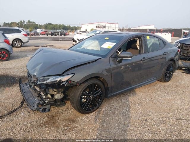 2025 TOYOTA CAMRY SE 2