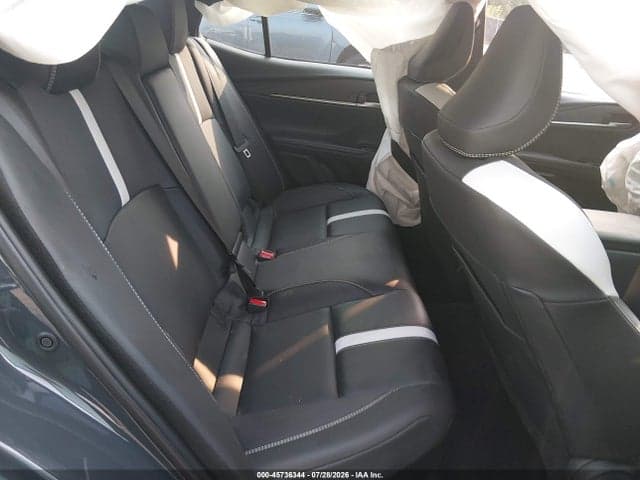 2025 TOYOTA CAMRY SE 8