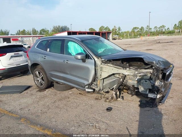 2019 VOLVO XC60 T5 MOMENTUM - 1