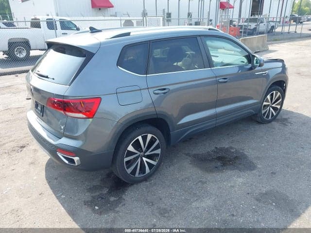 2022 VOLKSWAGEN TAOS 1.5T SE 4