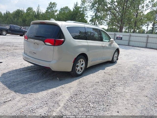 2017 CHRYSLER PACIFICA TOURING-L PLUS 4