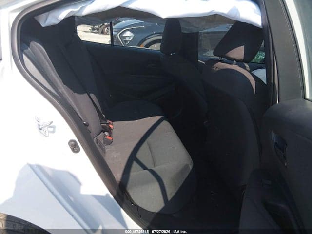2025 TOYOTA COROLLA LE 8