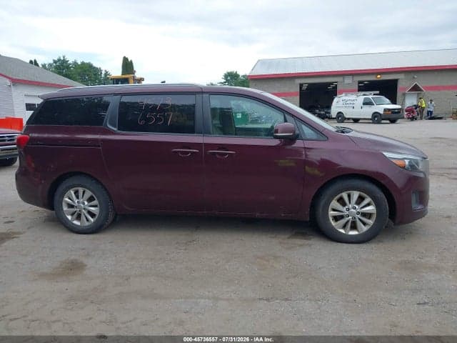 2017 KIA SEDONA LX 13
