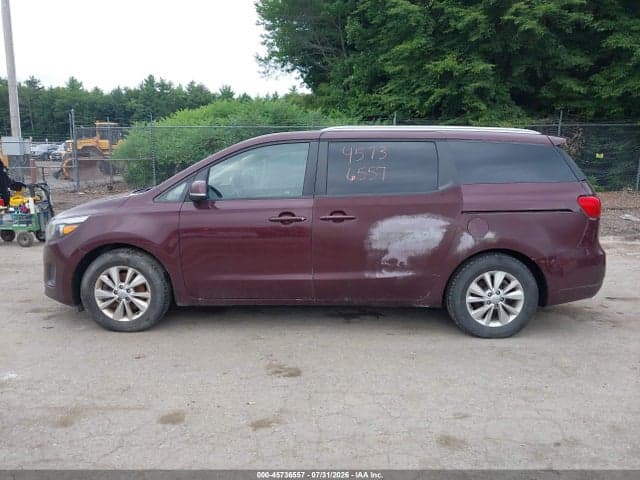 2017 KIA SEDONA LX 14